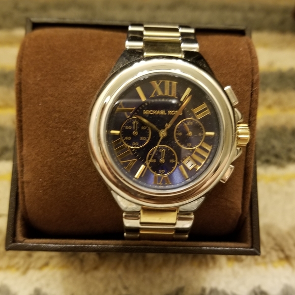 Michael Kors Watch - Picture 1 of 1